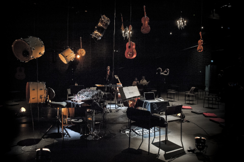 					Näytä Nro 21 (2024): Performing Artistic Research in Music – Performing Music in Artistic Research
				